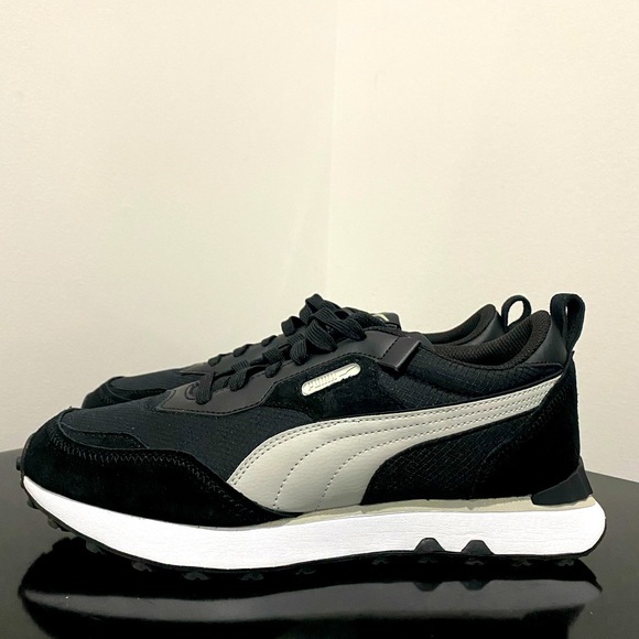 Brand new puma future rider size 9 - Picture 1 of 4